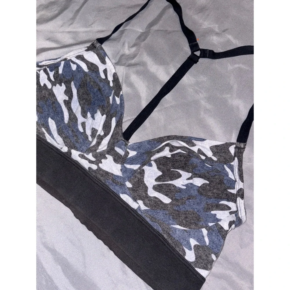 Colsie gray camo